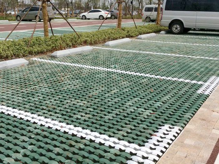 为什么现在很多地方使用植草砖？潍坊植草砖的生态优势